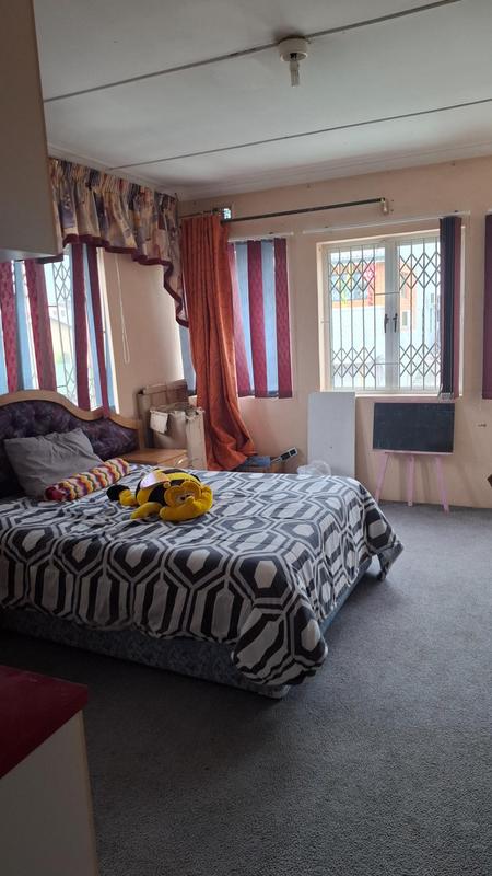 4 Bedroom Property for Sale in Crossmoor KwaZulu-Natal