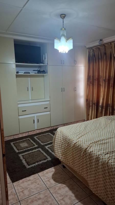 4 Bedroom Property for Sale in Crossmoor KwaZulu-Natal