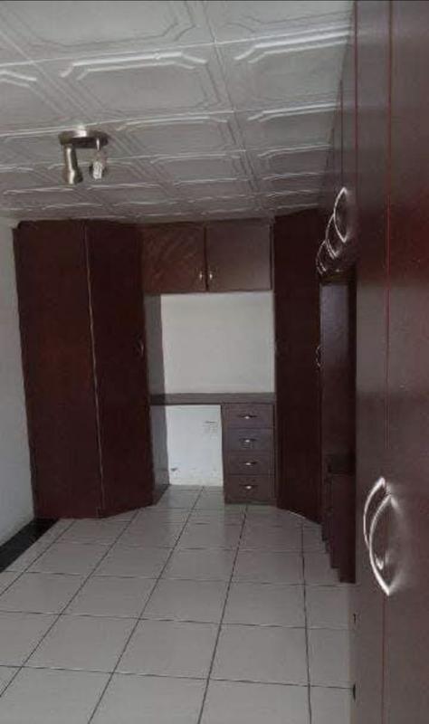 4 Bedroom Property for Sale in Crossmoor KwaZulu-Natal