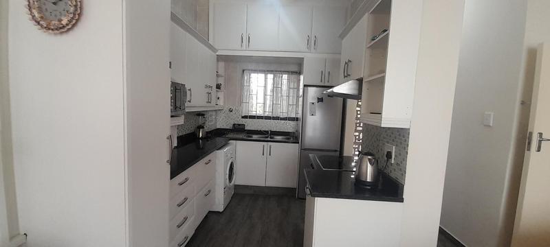 2 Bedroom Property for Sale in Hibberdene KwaZulu-Natal