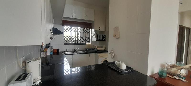2 Bedroom Property for Sale in Hibberdene KwaZulu-Natal