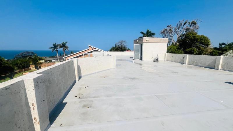 5 Bedroom Property for Sale in Uvongo KwaZulu-Natal