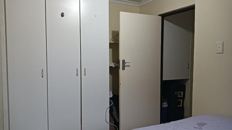 2 Bedroom Property for Sale in Montclair KwaZulu-Natal