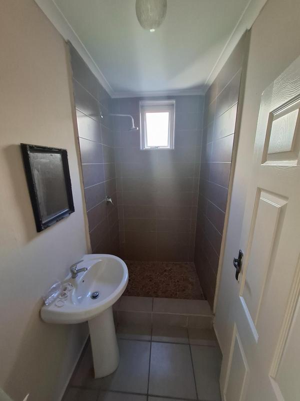 To Let 1 Bedroom Property for Rent in Overport KwaZulu-Natal