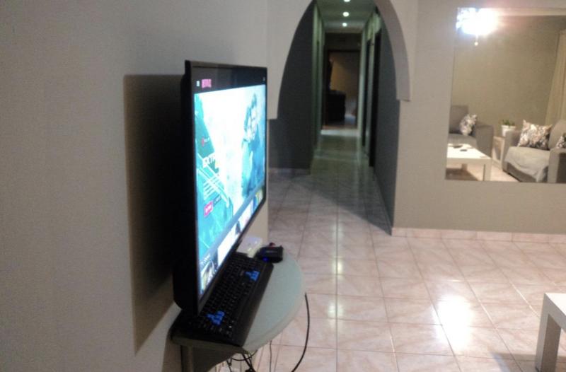 To Let 4 Bedroom Property for Rent in Bluff KwaZulu-Natal
