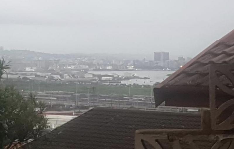 To Let 4 Bedroom Property for Rent in Bluff KwaZulu-Natal