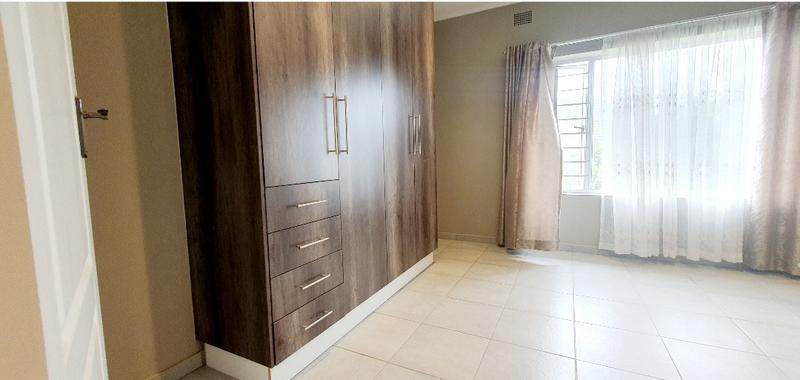 2 Bedroom Property for Sale in Scottburgh KwaZulu-Natal