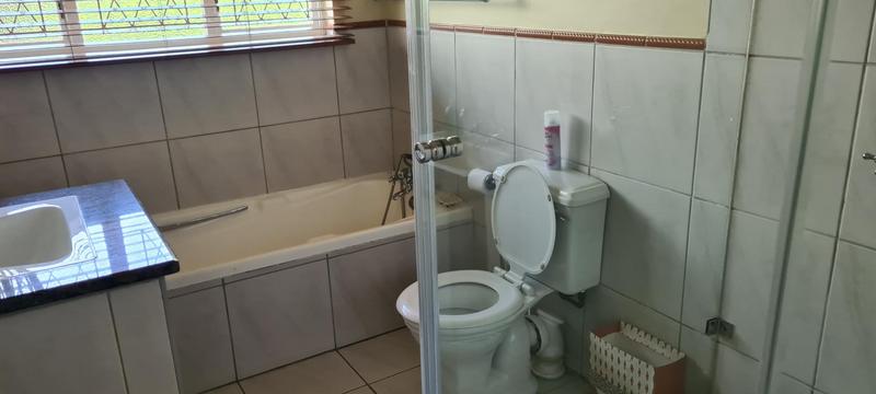 5 Bedroom Property for Sale in Dundee KwaZulu-Natal