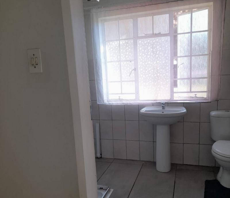 To Let 1 Bedroom Property for Rent in Himeville KwaZulu-Natal
