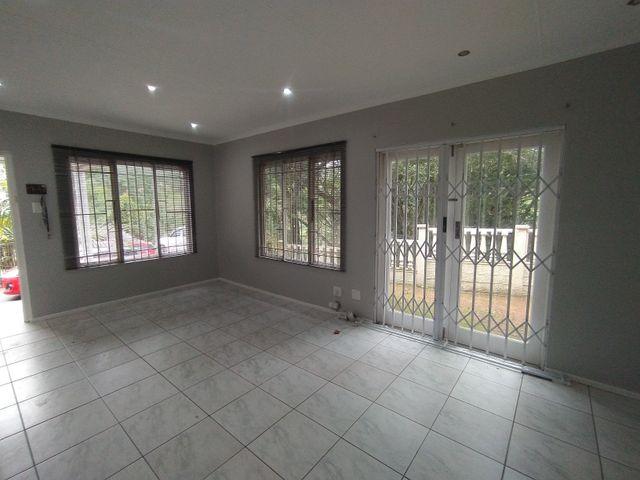 2 Bedroom Property for Sale in Dawncliffe KwaZulu-Natal