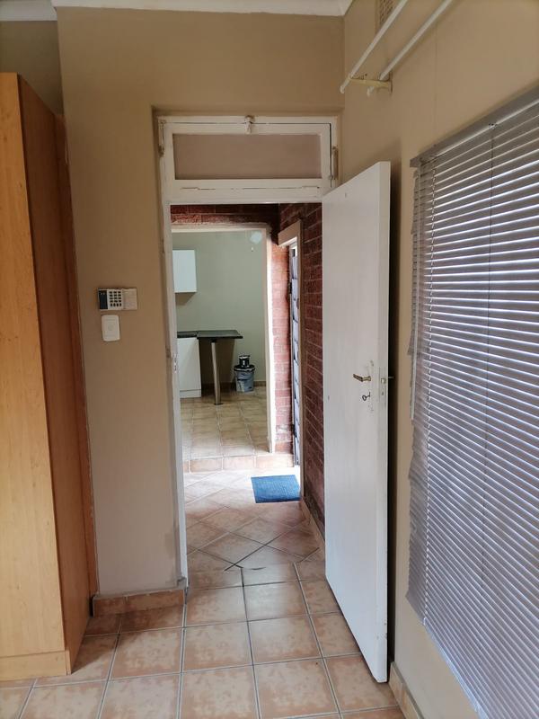 To Let 1 Bedroom Property for Rent in Malvern KwaZulu-Natal