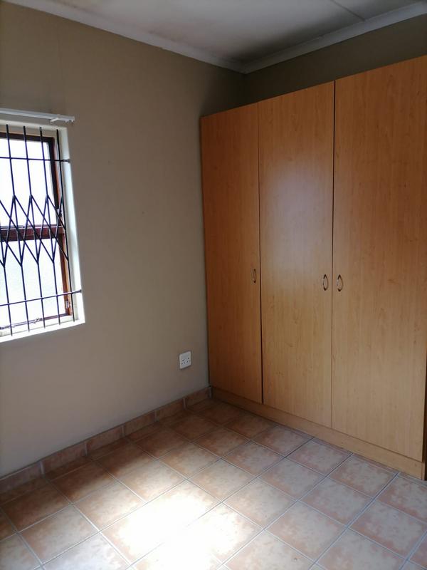 To Let 1 Bedroom Property for Rent in Malvern KwaZulu-Natal