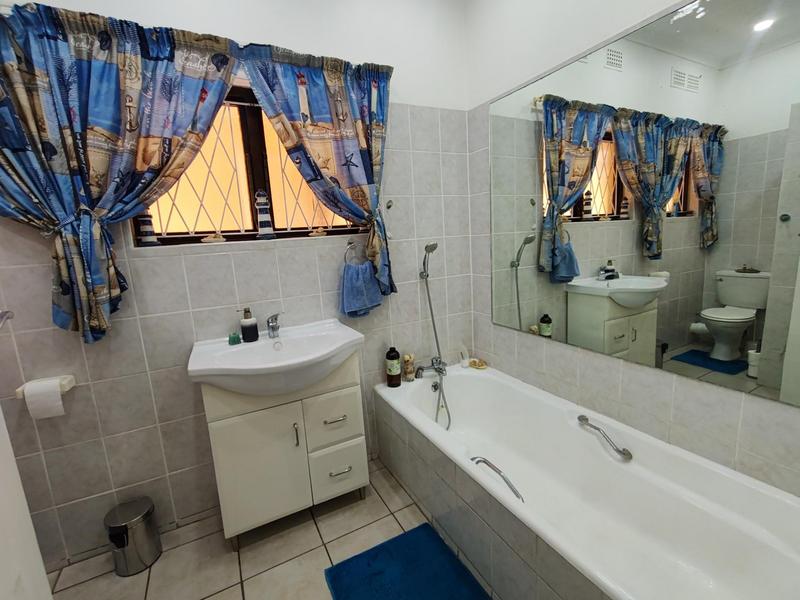 4 Bedroom Property for Sale in Shelly Beach KwaZulu-Natal