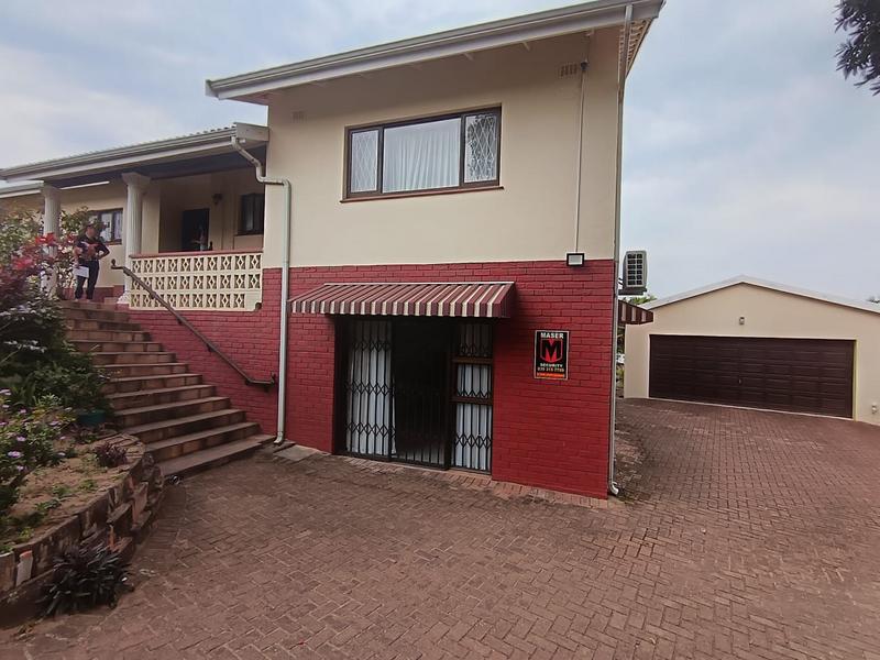 To Let 4 Bedroom Property for Rent in Uvongo KwaZulu-Natal