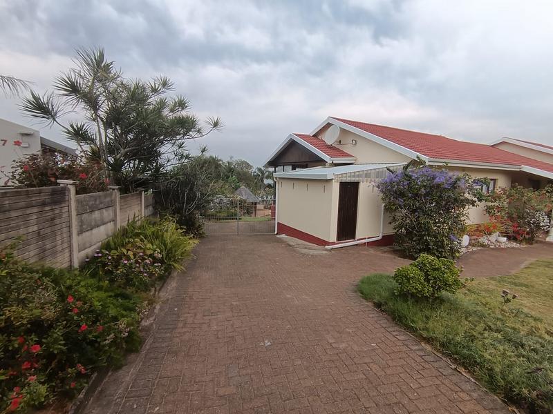 To Let 4 Bedroom Property for Rent in Uvongo KwaZulu-Natal
