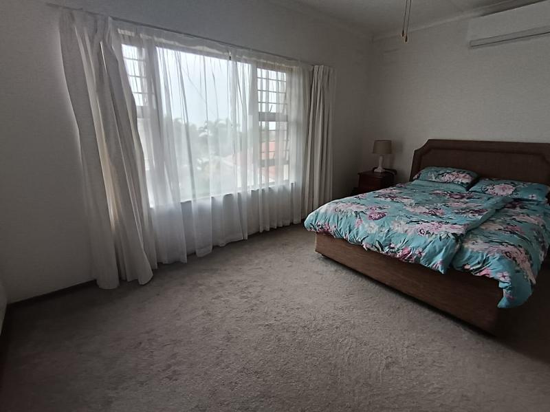 To Let 4 Bedroom Property for Rent in Uvongo KwaZulu-Natal