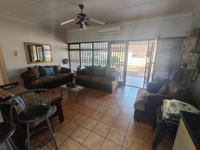 2 Bedroom Property for Sale in Marina Beach KwaZulu-Natal