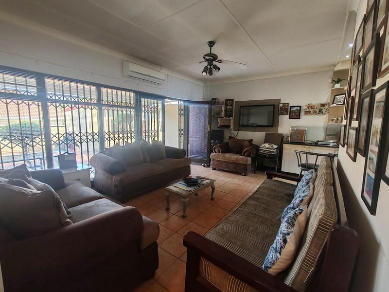 2 Bedroom Property for Sale in Marina Beach KwaZulu-Natal