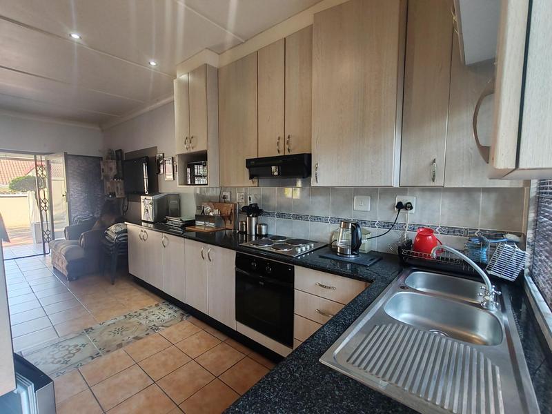 2 Bedroom Property for Sale in Marina Beach KwaZulu-Natal