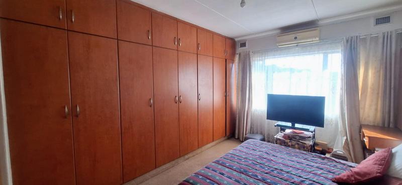 4 Bedroom Property for Sale in Clare Estate KwaZulu-Natal