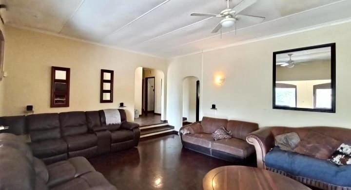 4 Bedroom Property for Sale in Amanzimtoti KwaZulu-Natal