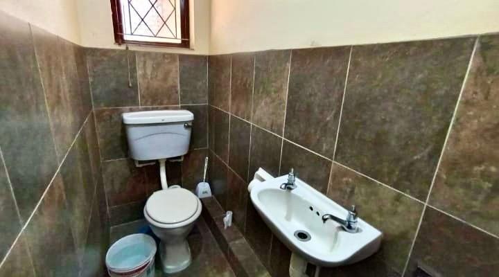 4 Bedroom Property for Sale in Amanzimtoti KwaZulu-Natal