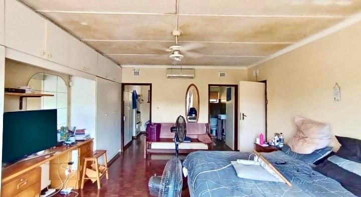 4 Bedroom Property for Sale in Amanzimtoti KwaZulu-Natal