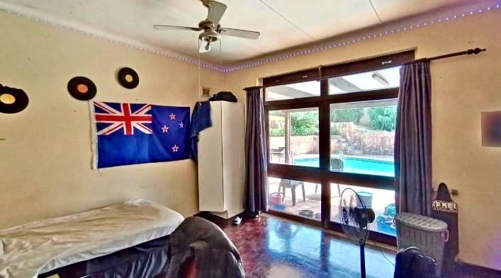 4 Bedroom Property for Sale in Amanzimtoti KwaZulu-Natal