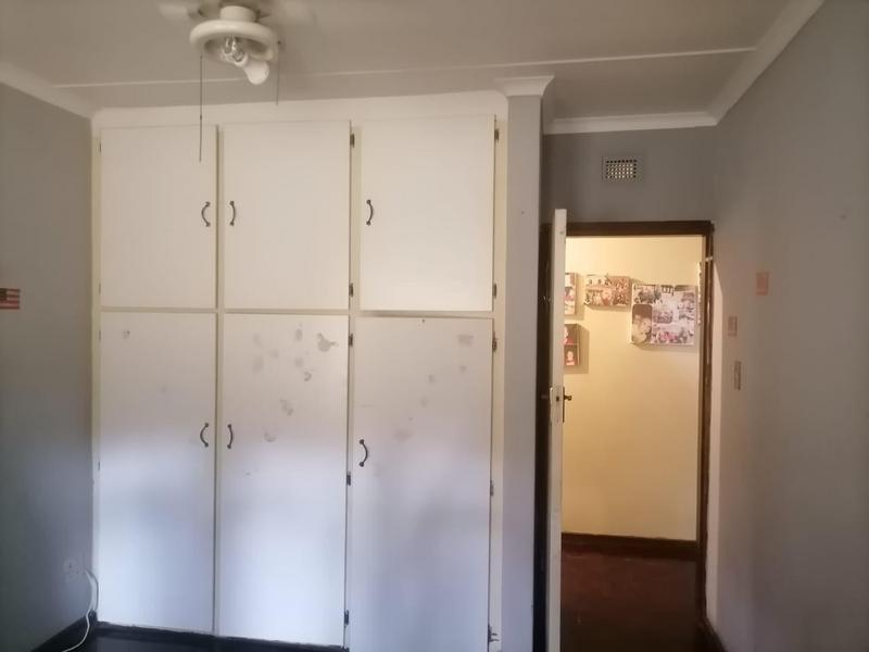4 Bedroom Property for Sale in Amanzimtoti KwaZulu-Natal
