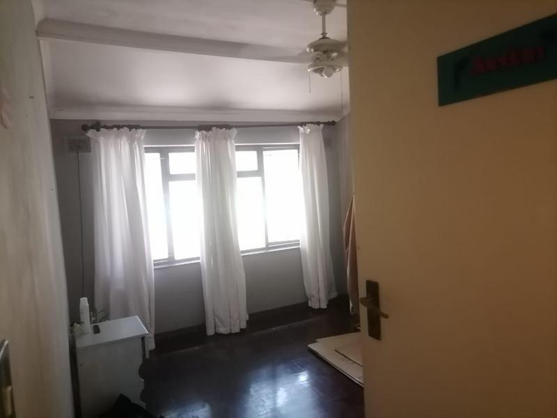 4 Bedroom Property for Sale in Amanzimtoti KwaZulu-Natal