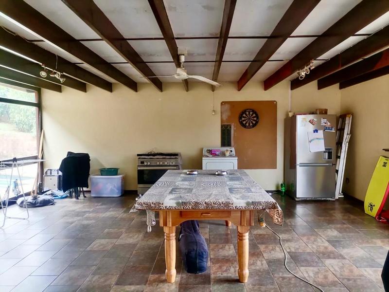 4 Bedroom Property for Sale in Amanzimtoti KwaZulu-Natal