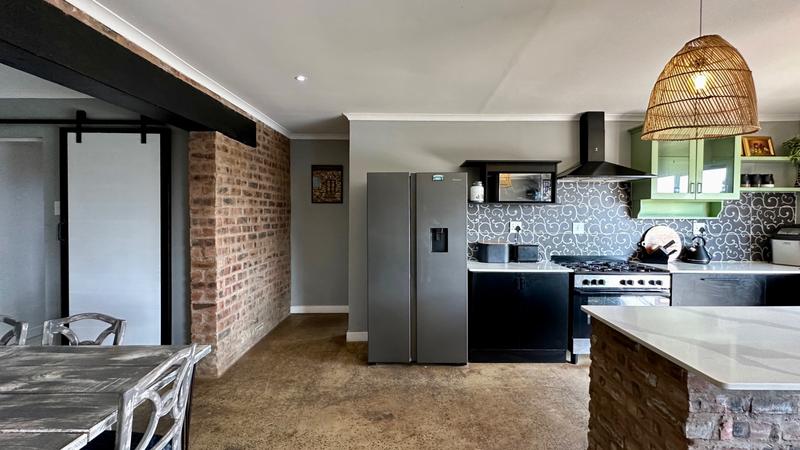 4 Bedroom Property for Sale in Mountain Homes KwaZulu-Natal
