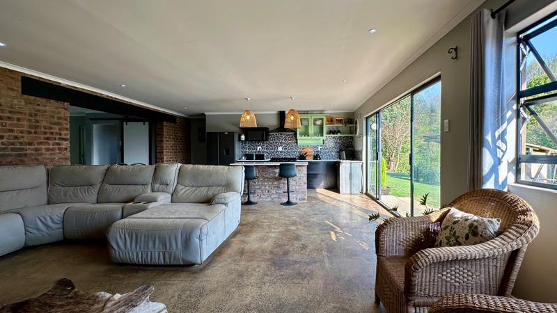 4 Bedroom Property for Sale in Mountain Homes KwaZulu-Natal
