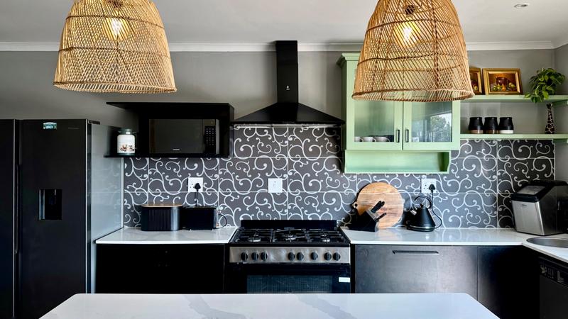 4 Bedroom Property for Sale in Mountain Homes KwaZulu-Natal