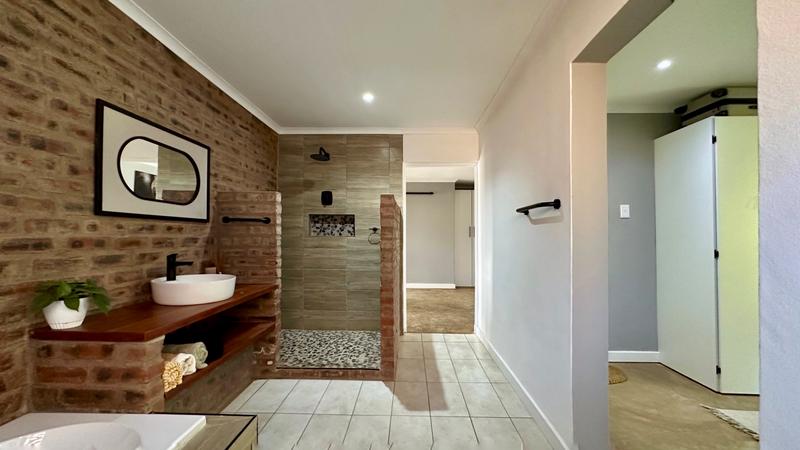 4 Bedroom Property for Sale in Mountain Homes KwaZulu-Natal
