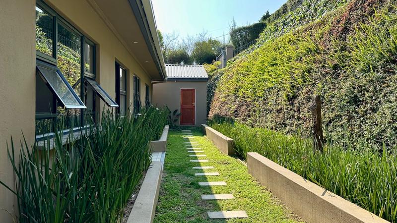 4 Bedroom Property for Sale in Mountain Homes KwaZulu-Natal
