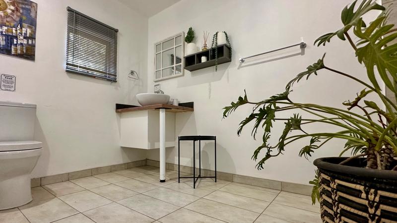 4 Bedroom Property for Sale in Mountain Homes KwaZulu-Natal