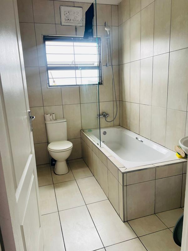 To Let 3 Bedroom Property for Rent in Avoca KwaZulu-Natal