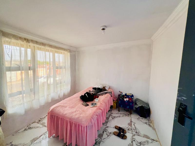 2 Bedroom Property for Sale in Kwamashu KwaZulu-Natal