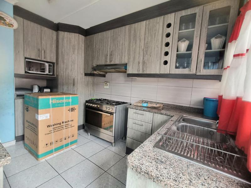 4 Bedroom Property for Sale in Isipingo Hills KwaZulu-Natal