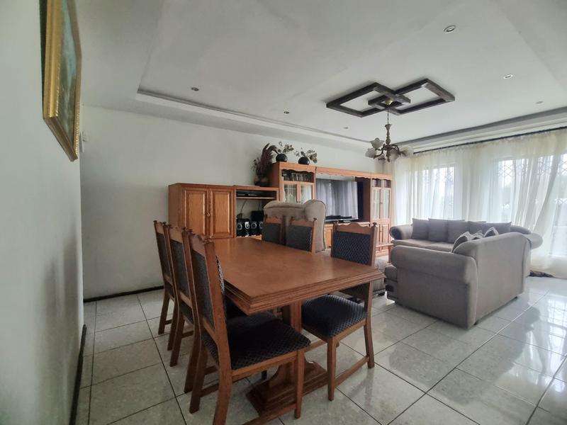 4 Bedroom Property for Sale in Isipingo Hills KwaZulu-Natal