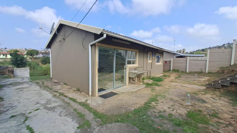 4 Bedroom Property for Sale in Umlazi KwaZulu-Natal