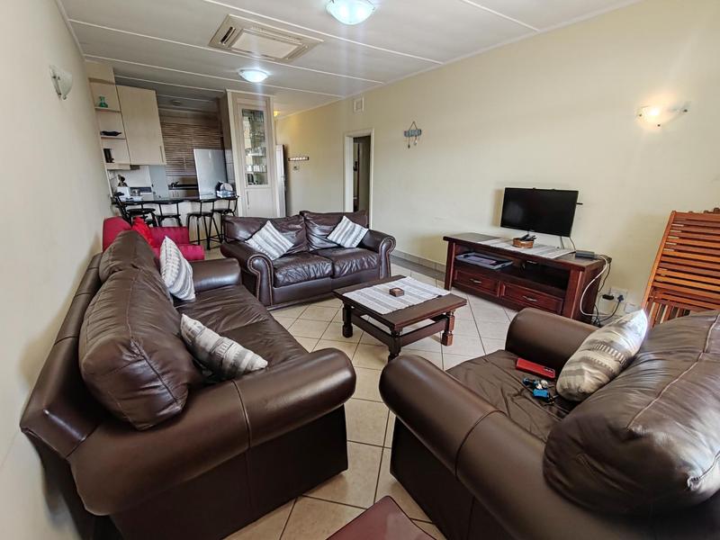 2 Bedroom Property for Sale in Uvongo KwaZulu-Natal