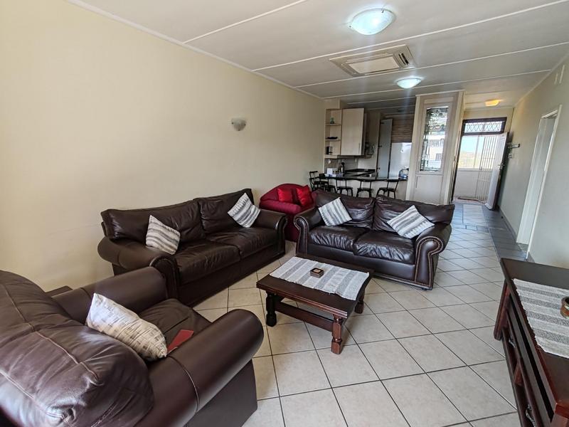 2 Bedroom Property for Sale in Uvongo KwaZulu-Natal