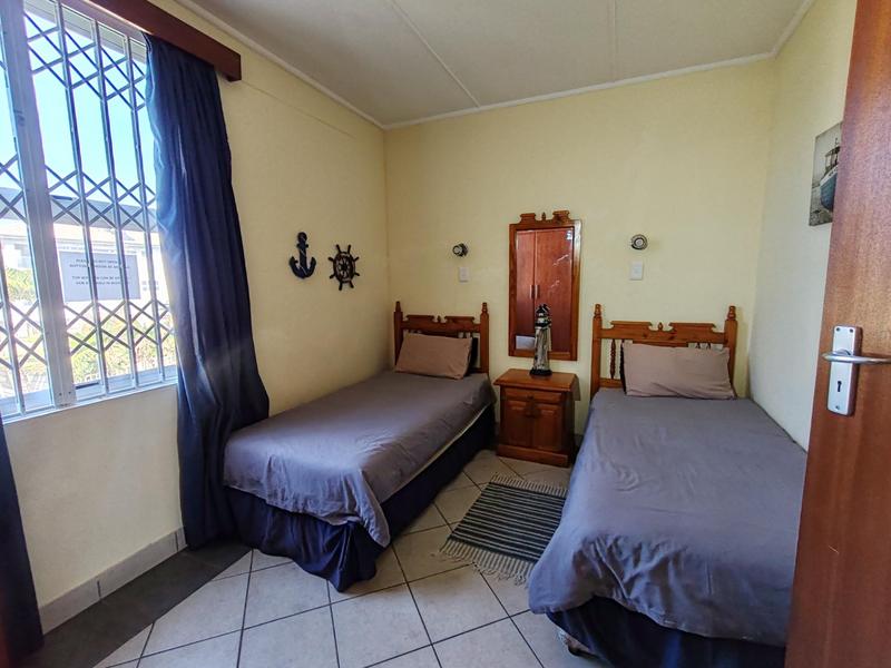 2 Bedroom Property for Sale in Uvongo KwaZulu-Natal