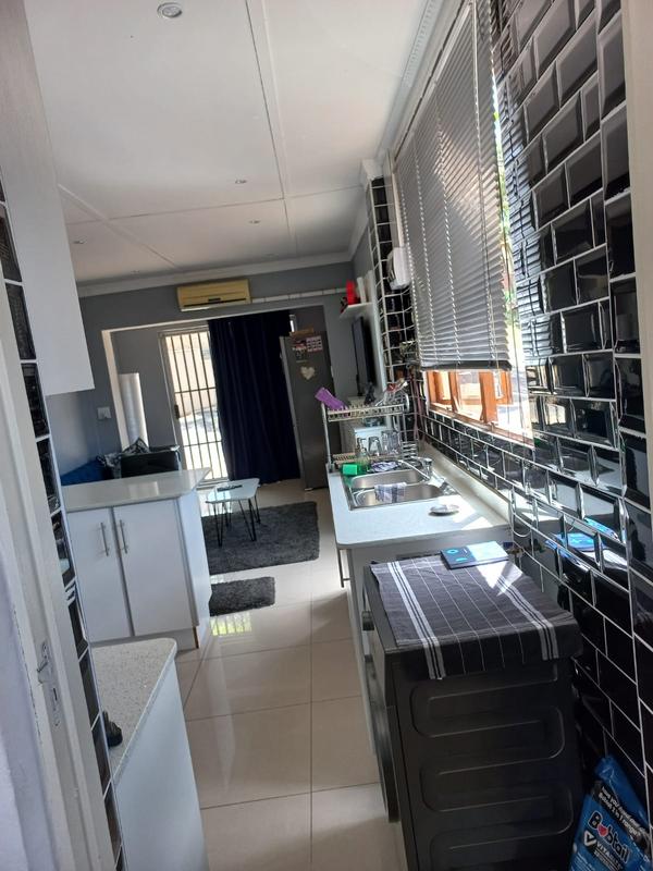 1 Bedroom Property for Sale in Malvern KwaZulu-Natal