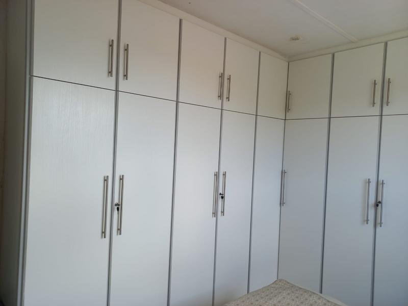 1 Bedroom Property for Sale in Malvern KwaZulu-Natal