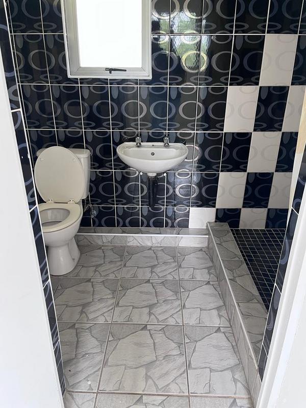 To Let 3 Bedroom Property for Rent in Queensburgh KwaZulu-Natal
