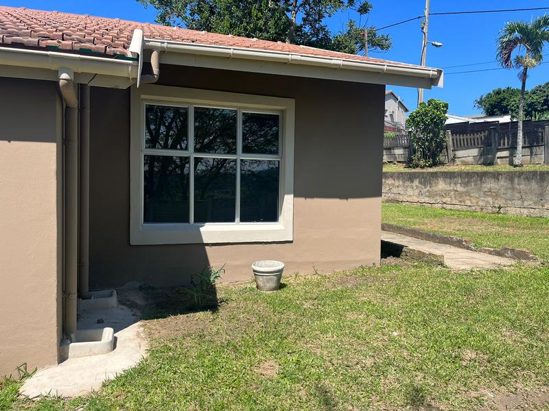 To Let 3 Bedroom Property for Rent in Queensburgh KwaZulu-Natal