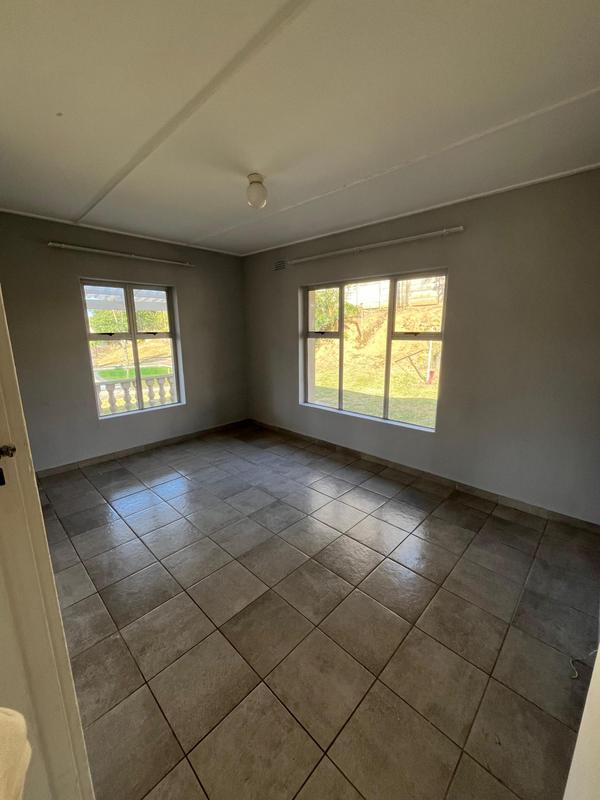 To Let 3 Bedroom Property for Rent in Queensburgh KwaZulu-Natal